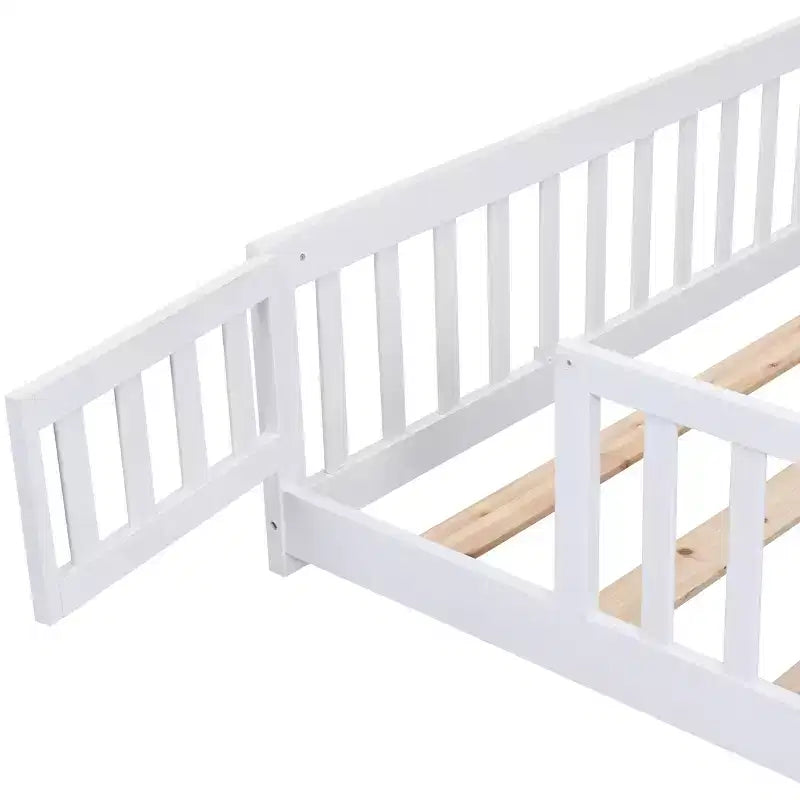 Struttura letto in legno massello a pavimento, singola, grigio/naturale/bianco, bambini (2-12 anni), 1 bambino
