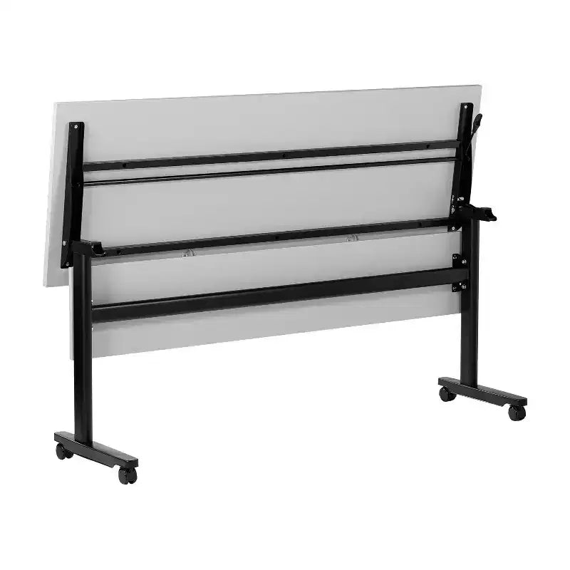 Tavolo da formazione ribaltabile a 2 posti in laminato nero con gambe a T e pannello di modestia