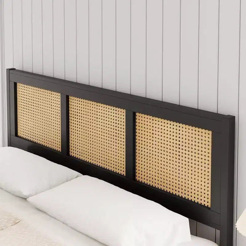 Struttura letto a piattaforma in rattan bohémien nero, Queen, 1-2 persone